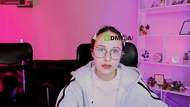 mona cloud online show from 16, 12, 2025