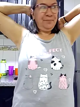 victoria wayne online show from 10, 11, 2025