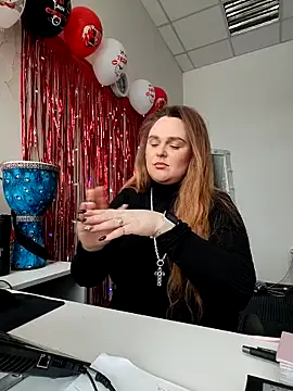 Juicy PeachLux online show from 4, 3, 2026