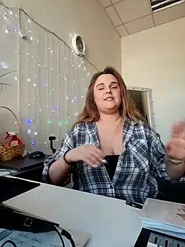 Juicy PeachLux online show from 29, 4, 2026