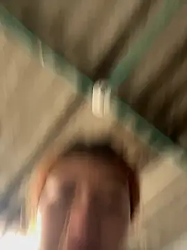 Karina Leon online show from 17, 4, 2026