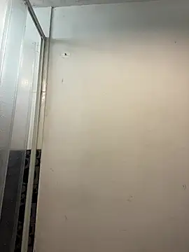 Karina Leon online show from 24, 4, 2026