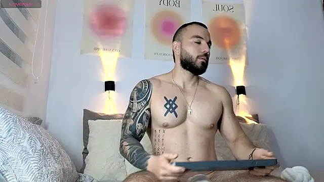 Isaac Carter online show from 7, 3, 2025