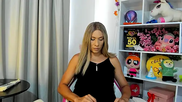 Snapshot of davinaclaire chatting on 17, 7, 2026 davinaclaire online show from 17, 7, 2026
