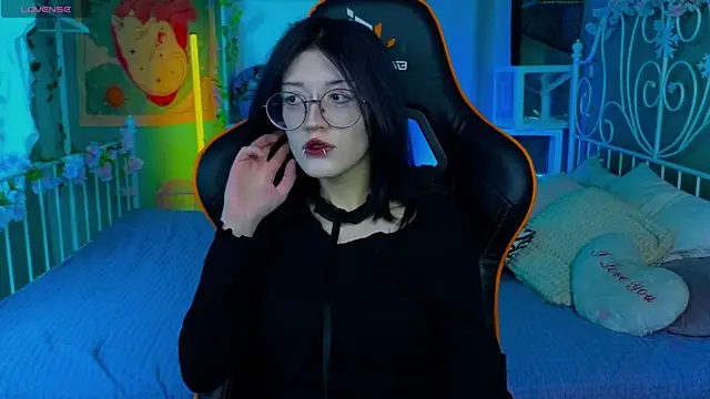 Snapshot of Setsunai_ chatting on 9, 3, 2025 Setsunai  online show from 9, 3, 2025