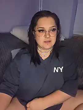 Saucy-Serenity online show from 2, 10, 2025