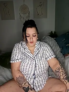 Saucy-Serenity online show from 6, 5, 2026