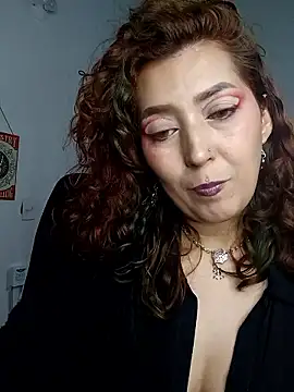 Luz delunaa online show from 5, 1, 2026