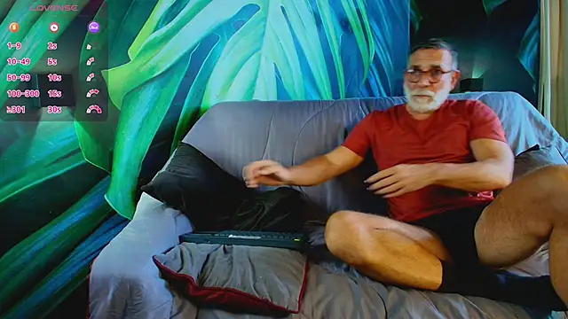 Snapshot of LukeCrews chatting on 16, 9, 2025 LukeCrews online show from 16, 9, 2025