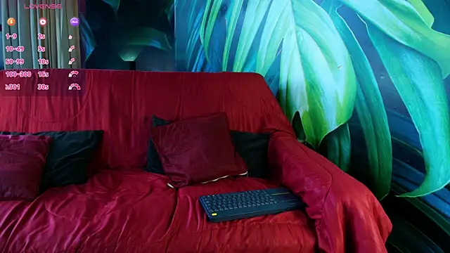 Snapshot of LukeCrews chatting on 7, 10, 2025 LukeCrews online show from 7, 10, 2025