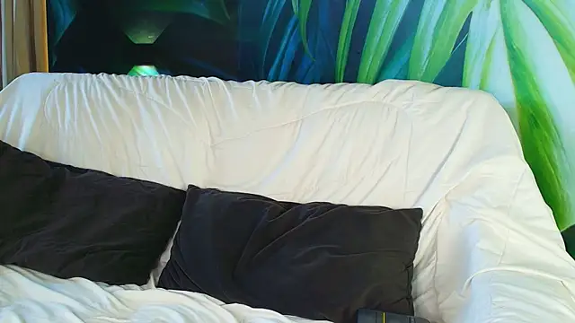 Snapshot of LukeCrews chatting on 23, 10, 2025 LukeCrews online show from 23, 10, 2025