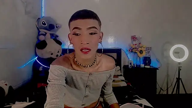 Snapshot of KimberlyXtreme chatting on 10, 9, 2025 KimberlyXtreme online show from 10, 9, 2025