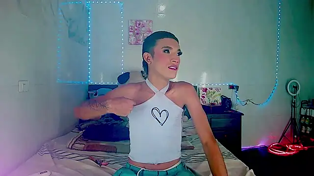 Snapshot of KimberlyXtreme chatting on 24, 10, 2025 KimberlyXtreme online show from 24, 10, 2025