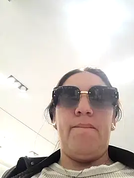 Luna-nevada online show from 11, 11, 2025