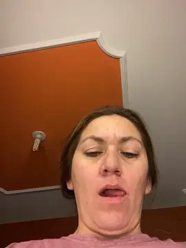 Luna-nevada online show from 10, 2, 2026