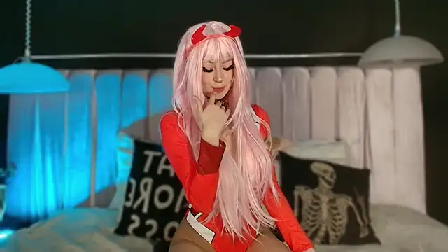 Zhally Dee online show from 19, 9, 2025