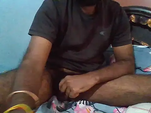 Snapshot of teluguboy99989 chatting on 27, 11, 2025 teluguboy99989 online show from 27, 11, 2025