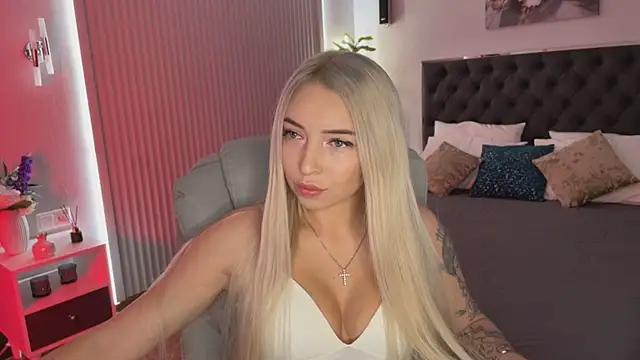 Snapshot of OhMyEmma chatting on 22, 9, 2025 OhMyEmma online show from 22, 9, 2025