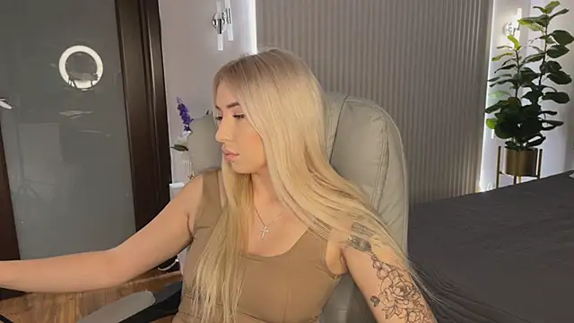 Snapshot of OhMyEmma chatting on 16, 1, 2026 OhMyEmma online show from 16, 1, 2026