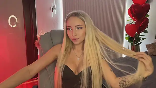 Snapshot of OhMyEmma chatting on 19, 2, 2026 OhMyEmma online show from 19, 2, 2026