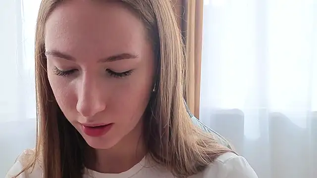 Snapshot of Kira_mindnes chatting on 31, 5, 2026 Kira mindnes online show from 31, 5, 2026