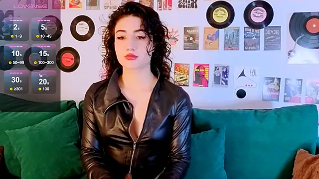 Maya Rogerss online show from 4, 5, 2026