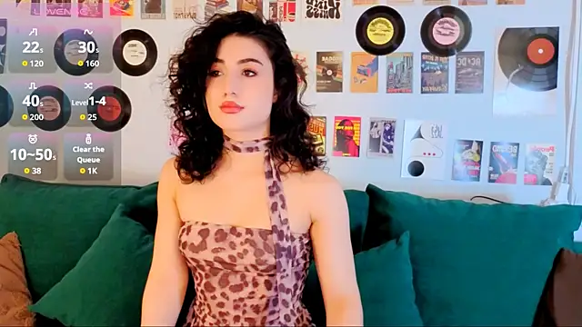 Maya Rogerss online show from 11, 7, 2026