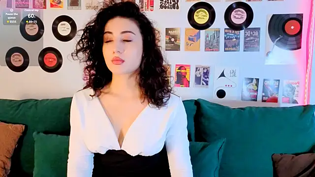 Maya Rogerss online show from 14, 7, 2026