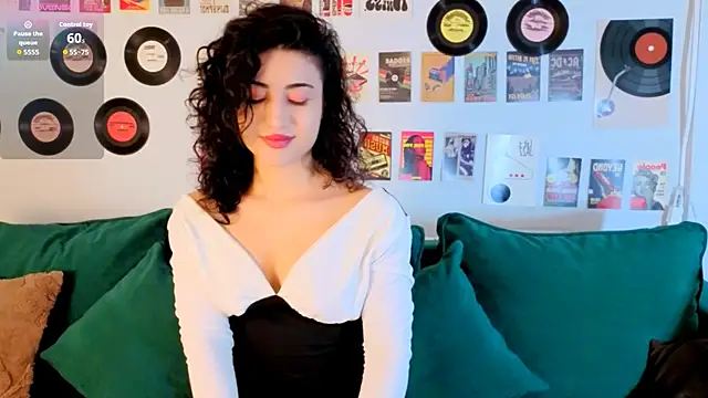 Maya Rogerss online show from 4, 8, 2026