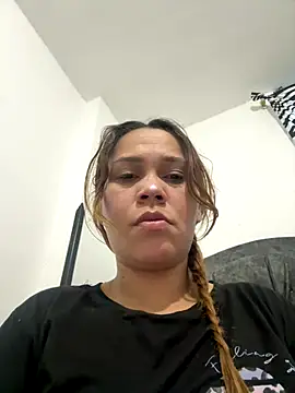 SophiaQueens online show from 1, 11, 2025