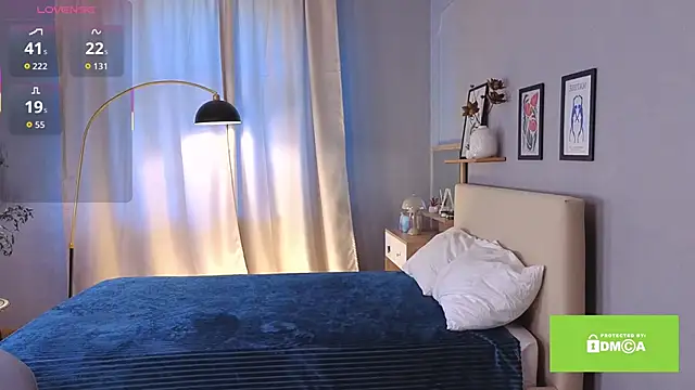 Snapshot of blue_fog chatting on 21, 10, 2025 blue fog online show from 21, 10, 2025