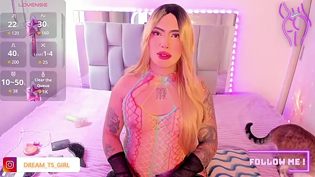 Snapshot of Sophie_whitexxx chatting on 17, 9, 2025 Sophie whitexxx online show from 17, 9, 2025