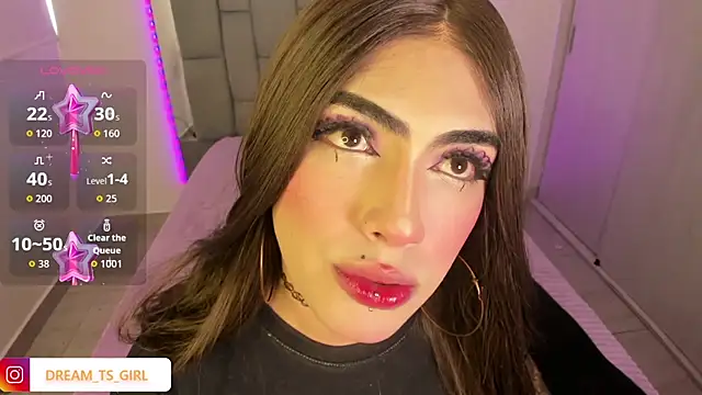 Snapshot of Sophie_whitexxx chatting on 14, 10, 2025 Sophie whitexxx online show from 14, 10, 2025