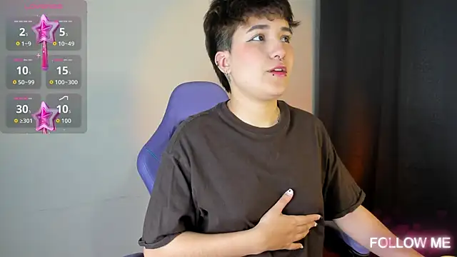 Snapshot of emma_cute7 chatting on 11, 9, 2025 emma cute7 online show from 11, 9, 2025