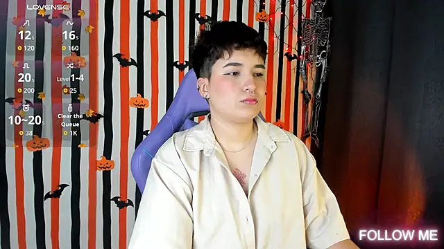 Snapshot of emma_cute7 chatting on 12, 10, 2025 emma cute7 online show from 12, 10, 2025