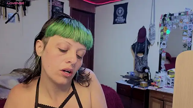 freyaa sorcerees online show from 23, 11, 2025