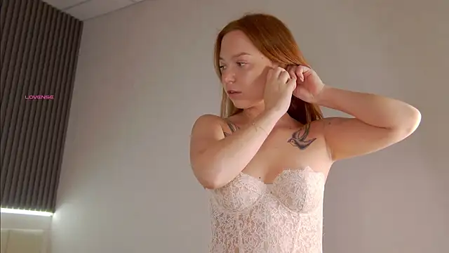 Snapshot of NikaDines chatting on 22, 9, 2025 NikaDines online show from 22, 9, 2025