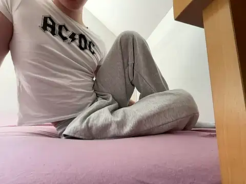 Snapshot of lukaskrtr chatting on 13, 3, 2026 lukaskrtr online show from 13, 3, 2026