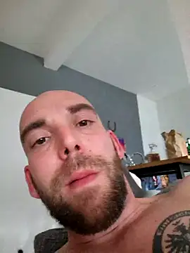 Snapshot of Smokeym123 chatting on 12, 3, 2025 Smokeym123 online show from 12, 3, 2025