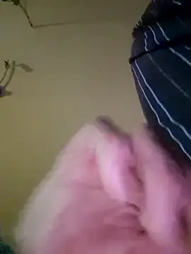 Snapshot of Smokeym123 chatting on 6, 3, 2026 Smokeym123 online show from 6, 3, 2026