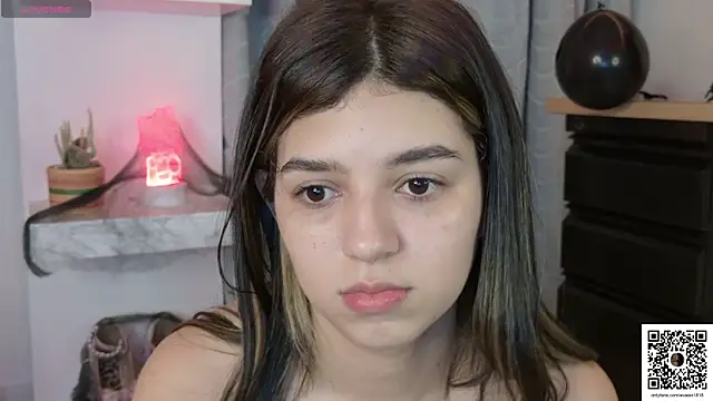 Snapshot of eva_sin18 chatting on 24, 10, 2025 eva sin18 online show from 24, 10, 2025