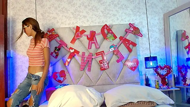 Snapshot of AmbarRaj chatting on 15, 9, 2025 AmbarRaj online show from 15, 9, 2025