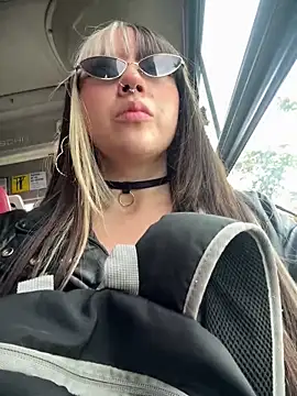 VictoriaGerard Pink online show from 23, 9, 2025