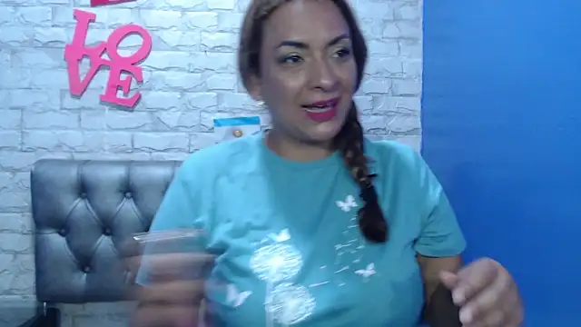 Milf-Prettyboobs online show from 11, 7, 2026