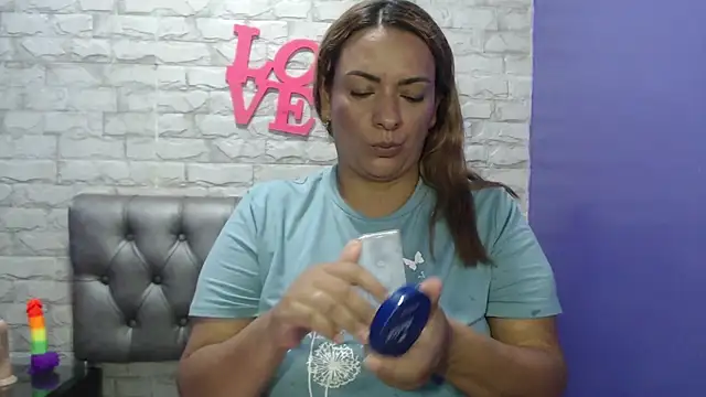 Milf-Prettyboobs online show from 29, 7, 2026