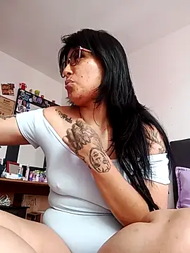 DaniPoison online show from 5, 10, 2025