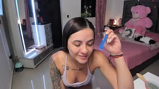 Snapshot of Paulet_Johnson chatting on 27, 3, 2026 Paulet Johnson online show from 27, 3, 2026