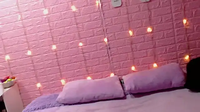 Snapshot of wet_valery chatting on 5, 3, 2026 wet valery online show from 5, 3, 2026