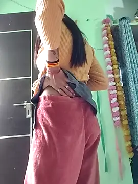 Hotty-Nidhi online show from 3, 2, 2026