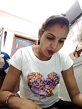 Snapshot of Hotty-Nidhi chatting on 3, 4, 2026 Hotty-Nidhi online show from 3, 4, 2026